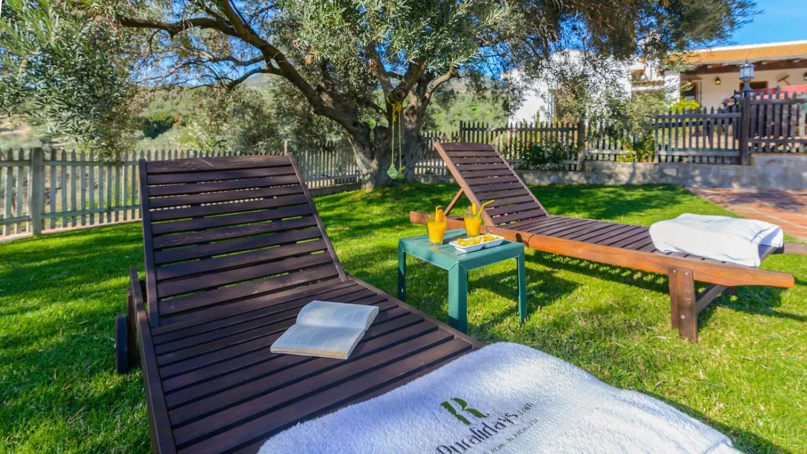 Finca del Rio Antequera - La Higuera by Ruralidays