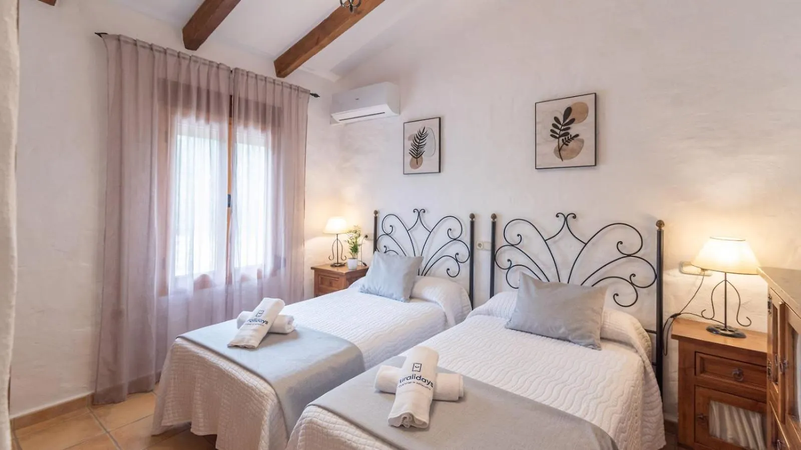 Finca del Rio Antequera - La Higuera by Ruralidays Villa